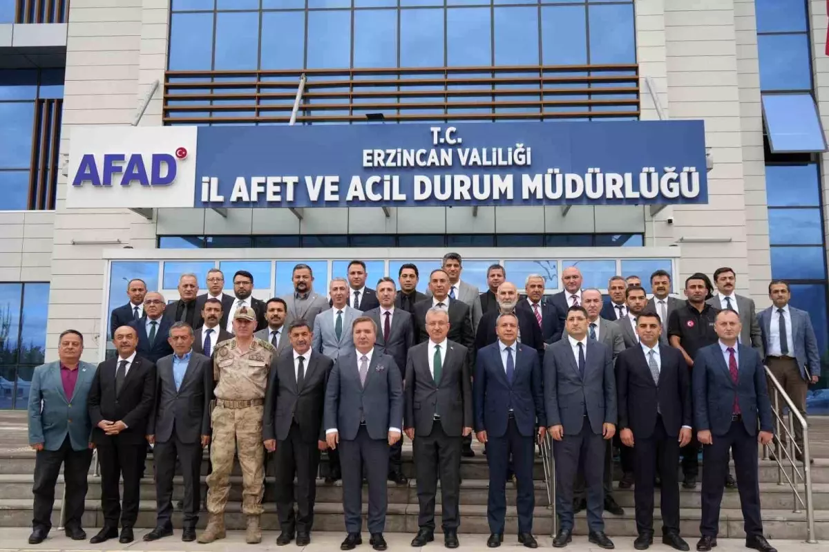 Erzincan’da Uluslararası Türk Diasporası Toplantısı Yapıldı