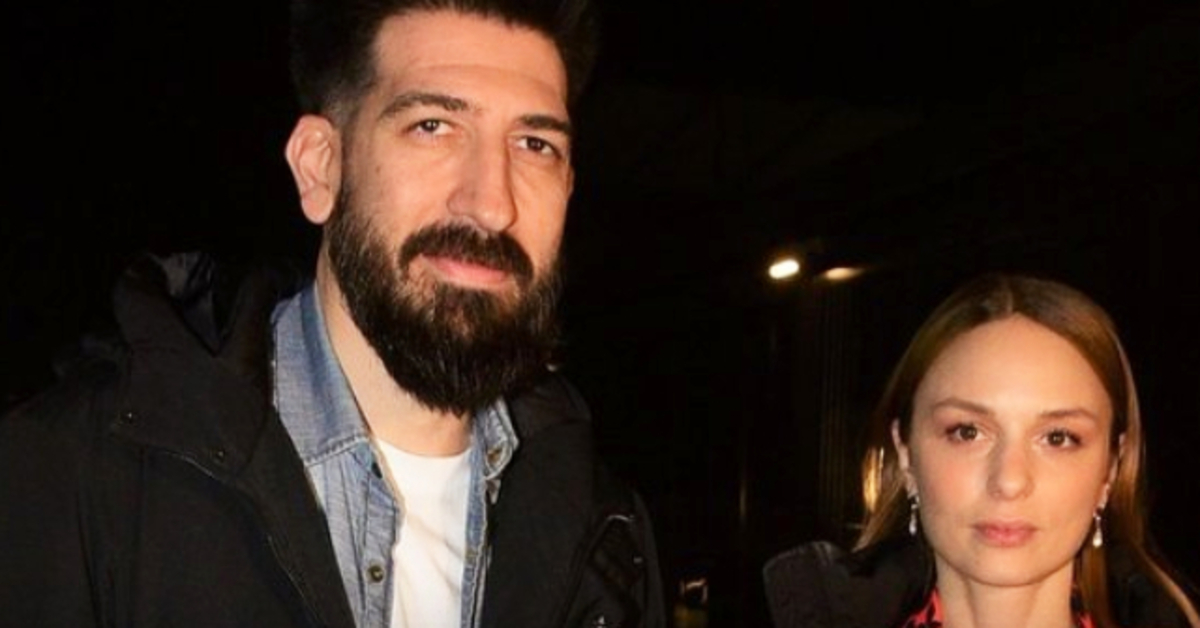 Nilperi Şahinkaya ve Emre Yusufi ayrıldı