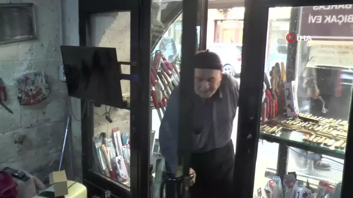 75 Yaşında Bıçak Ustası Cemil Culfa