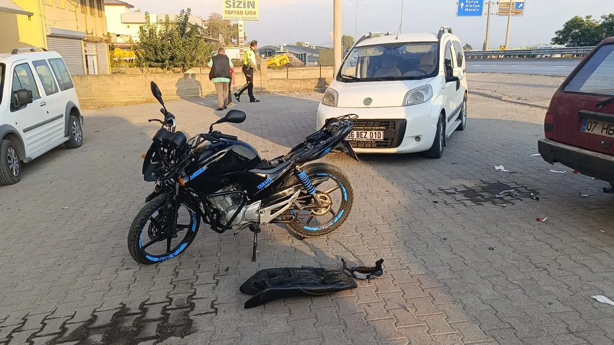 Antalya’da feci kaza: 1’i ağır 2 yaralı