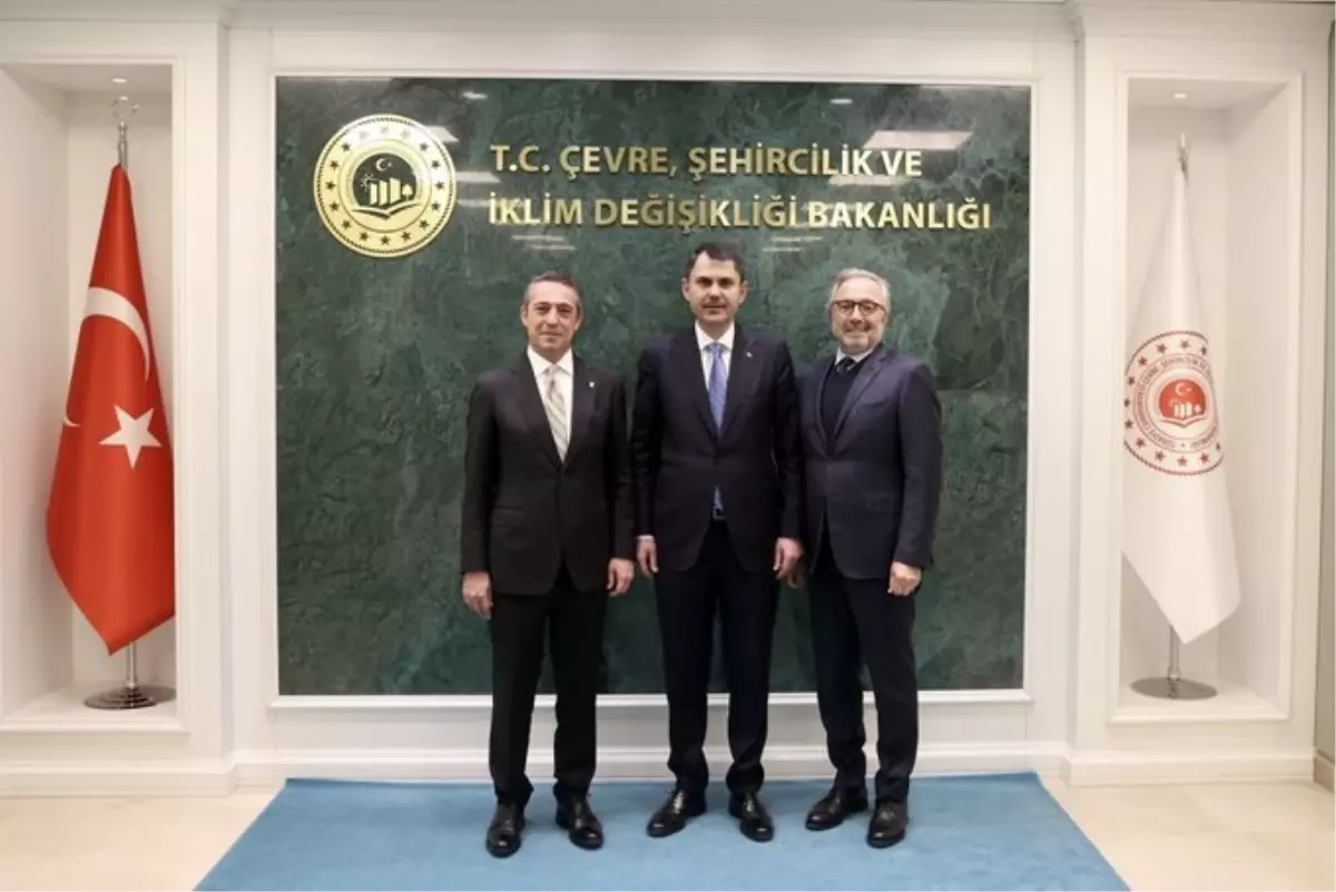 Bakan Kurum, Fenerbahçe Yönetimini Kabul Etti