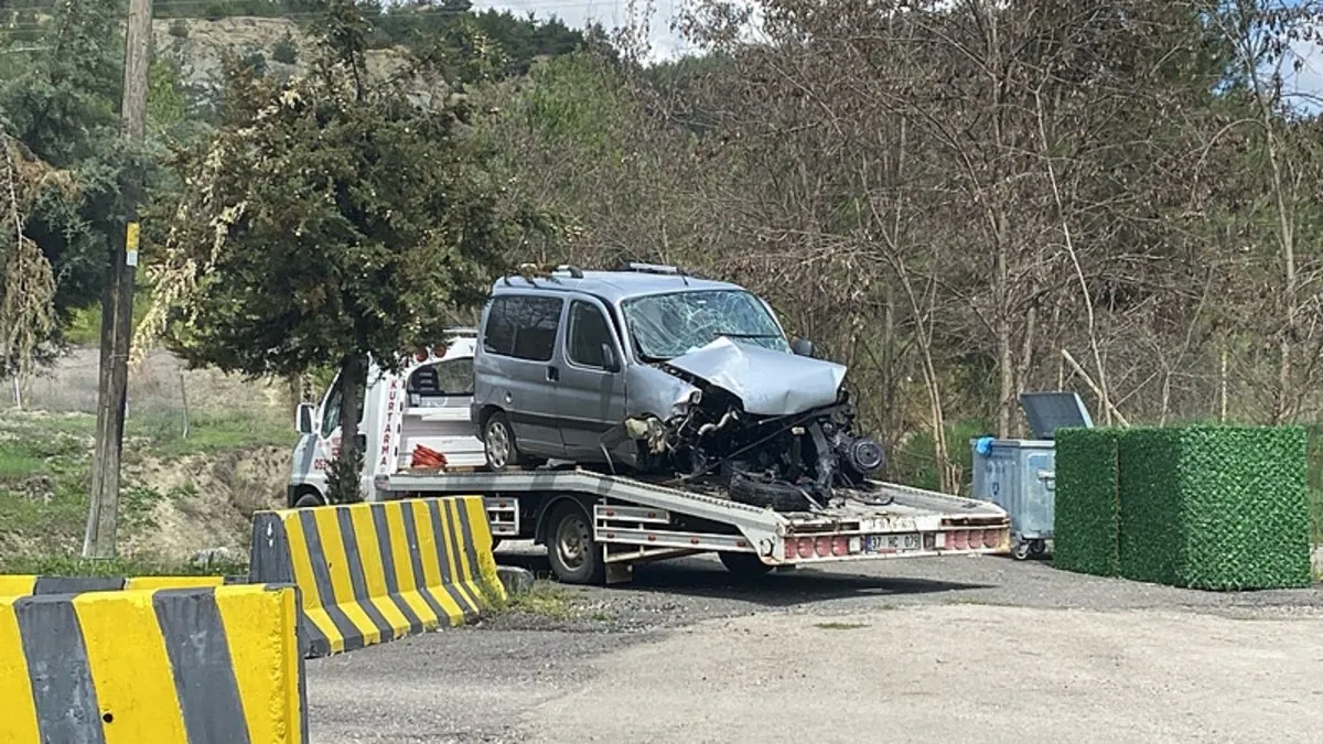 Kazanın adresi Karabük: Araç beton menfeze çarptı! 1 ölü, 2 yaralı…